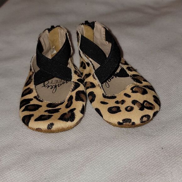 MONKEY FEET Cheetah Print Soft Bottom Leather Ballerina Moccasins Size 6-12 mths - Picture 1 of 7
